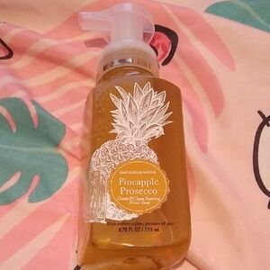 Bath & Body Works Pineapple Prosecco Golden Hand Soap